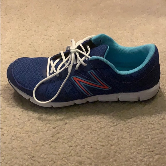 royal blue new balance shoes
